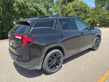 Used 2022 GMC Terrain SLT w/ Tech Package image 5