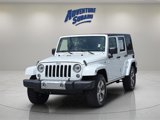 Used 2018 Jeep Wrangler Unlimited Sahara w/ Connectivity Group image 2