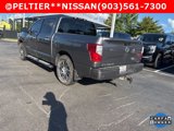Used 2021 Nissan Titan SV image 5