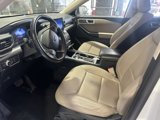 Used 2020 Ford Explorer XLT image 3