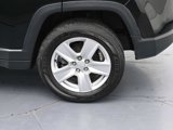 Used 2022 Jeep Compass Latitude w/ Convenience Group image 5