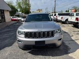 Used 2017 Jeep Grand Cherokee Laredo w/ Quick Order Package 2BE image 2