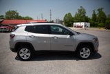 Used 2022 Jeep Compass Latitude image 2