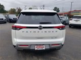 New 2024 Nissan Pathfinder SL image 4