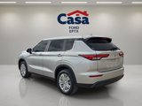 Used 2023 Mitsubishi Outlander ES image 4