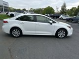 Used 2022 Toyota Corolla LE image 2