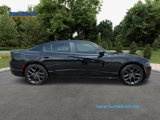 Used 2020 Dodge Charger SXT w/ Blacktop Package image 3