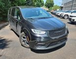 Used 2023 Chrysler Pacifica Touring-L w/ S Appearance Package image 3