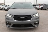 Used 2022 Chrysler Pacifica Touring-L image 5