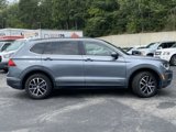 Used 2021 Volkswagen Tiguan SE image 2