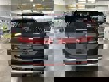 New 2025 Volkswagen Atlas Peak Edition SE image 4