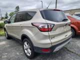 Used 2017 Ford Escape SE image 3