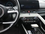 Used 2023 Hyundai Elantra Limited image 2