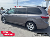 Used 2017 Toyota Sienna LE image 3