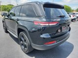 Used 2023 Jeep Grand Cherokee Altitude image 5