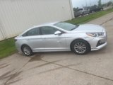 Used 2019 Hyundai Sonata SE image 2