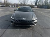 Used 2024 Hyundai Elantra SEL w/ Convenience Package image 2