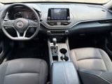 Used 2022 Nissan Altima 2.5 SV image 2