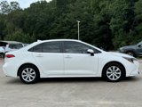 Used 2021 Toyota Corolla LE image 3