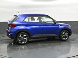 New 2025 Hyundai Venue SEL image 2
