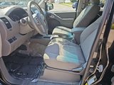 Used 2016 Nissan Frontier SV image 2