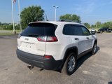 Used 2019 Jeep Cherokee Sport image 3