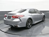 Used 2020 Toyota Camry SE image 3