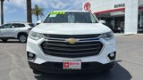 Used 2020 Chevrolet Traverse LT image 2