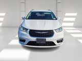 Used 2022 Chrysler Pacifica Touring-L image 2