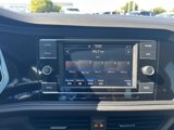Used 2022 Volkswagen Jetta SE image 3