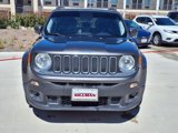 Used 2017 Jeep Renegade Latitude image 3