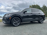 Used 2022 Volkswagen Tiguan SE image 3