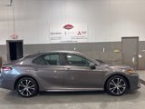 Used 2020 Toyota Camry SE image 2