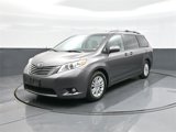 Used 2014 Toyota Sienna XLE image 3
