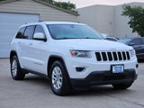 Used 2014 Jeep Grand Cherokee Laredo w/ 18" Wheel & 8.4" Radio Group image 4