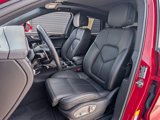 Certified 2024 Porsche Macan image 5