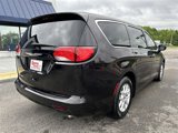 Used 2017 Chrysler Pacifica Touring image 6