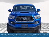 Used 2018 Toyota Tacoma TRD Sport image 2