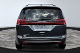 Used 2022 Chrysler Pacifica Touring-L image 4
