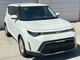 Used 2023 Kia Soul LX w/ LX Technology Package image 6
