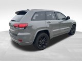 Used 2019 Jeep Grand Cherokee Altitude image 3