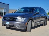 Used 2021 Volkswagen Tiguan SE image 2