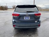Used 2019 Toyota Highlander LE image 6