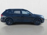 Used 2023 Volkswagen Tiguan SE R-Line image 4