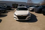 Used 2018 Honda Accord Touring image 2
