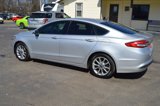 Used 2017 Ford Fusion SE w/ Fusion SE Technology Package image 4