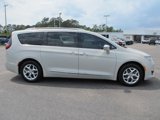 Used 2020 Chrysler Pacifica Limited w/ Advanced Safetytec Group image 2