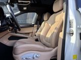 Certified 2023 Porsche Macan Turbo image 5