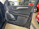 Used 2022 Ford Escape SE image 6