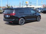 New 2025 Chrysler Pacifica Select image 6